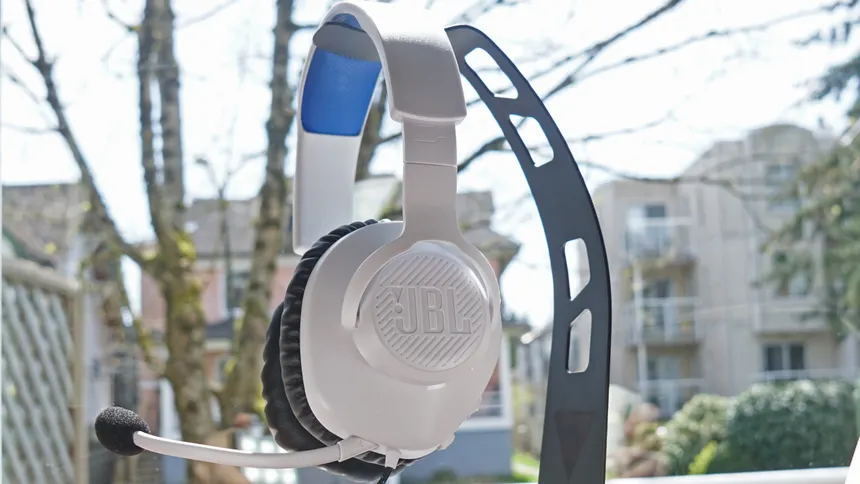 jbl quantum 100p feature shot scaled